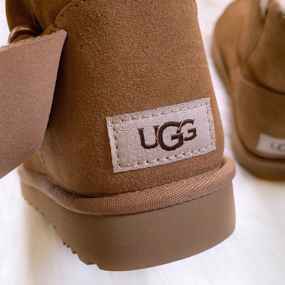 UGG Classic Mini Twist Bootie In Chestnut - Picture 5 of 7